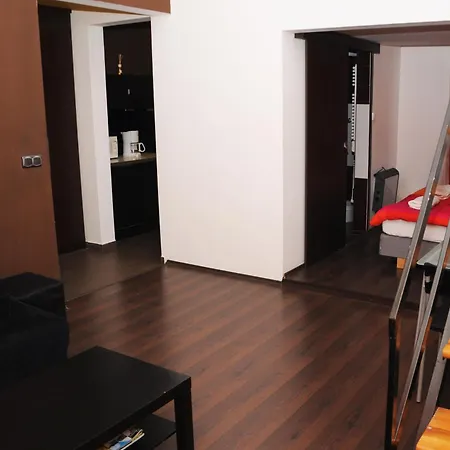 Zonaflat - Opera * Budapest