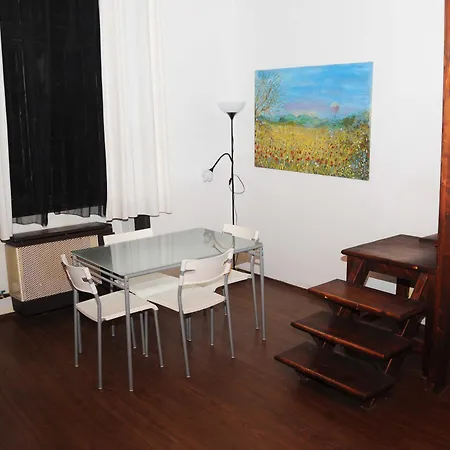 Zonaflat - Opera Budapest